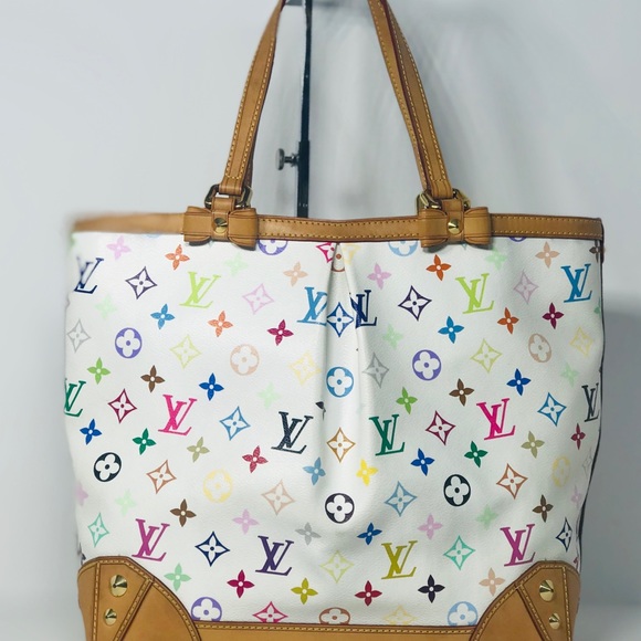 Meet your Posher, Buffy Gaither - Picture 3 of 10